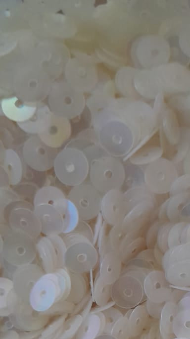 Lentejuela blanca plana